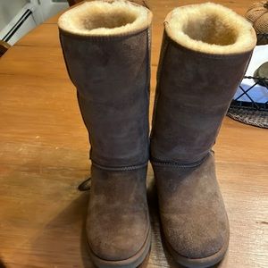 UGG tall boots size 7